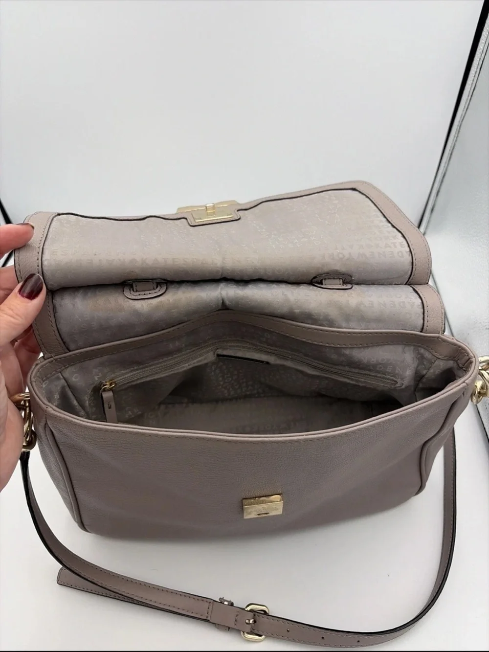 kate spade Rea Robinson Lane Taupe pebbled Leather Satchel with Gold Hardware